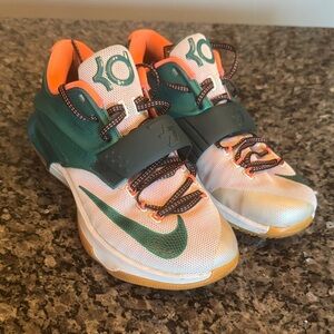 Nike air zoom KD 7 VII Easy Money White Green Size 9 Sneakers EUC